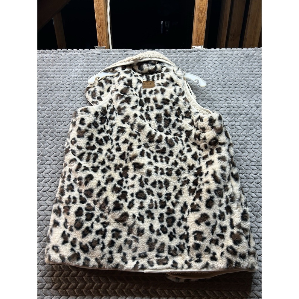 C&C Reversible Leopard Faux Fur Sherpa Vest Women Small NWT Open Front - Picture 2 of 8
